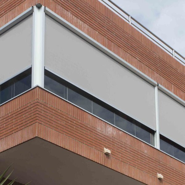 Cerramiento de balcón cortina de cristal plegable y protección solar